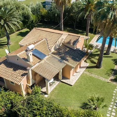 Angelos Holiday home *